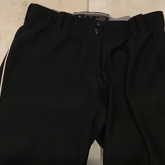 ADIDAS Fastpitch Women’s Size M Black Softball Cropped Pants with Stripes - Picture 3 of 8